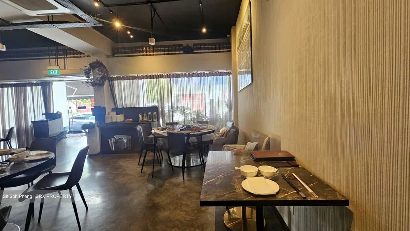 Geylang Road (D14), Shop House #538664211